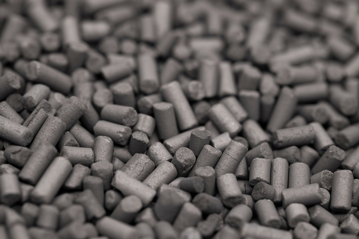 Activated carbon pellets